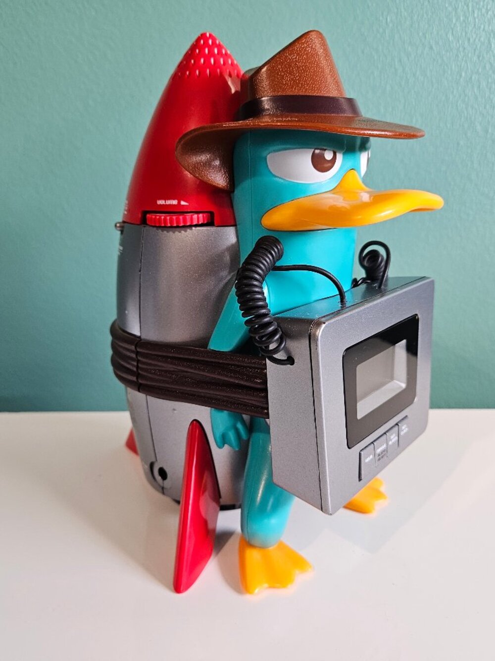 Phineas & Ferb Perry Platypus Awake-Inator Alarm Clock Radio Disney AM/FM